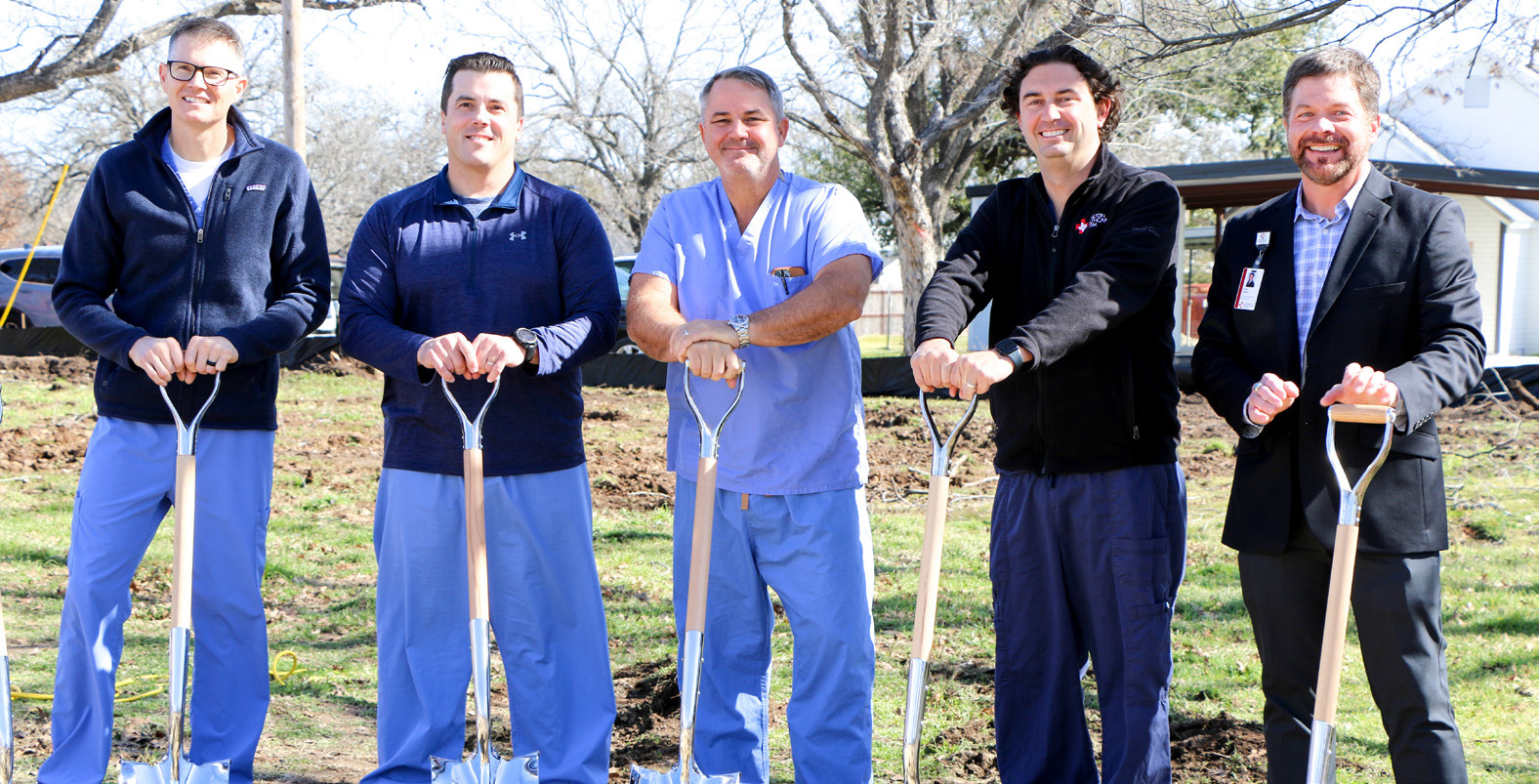 Hospital breaks ground on clinic | Hamilton Herald-News